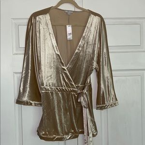 New York & Company Stretch wrap blouse